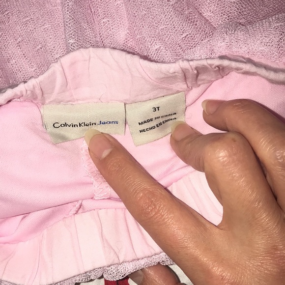 Calvin Klein jeans pink skirt size 3T ๐ - Picture 5 of 6